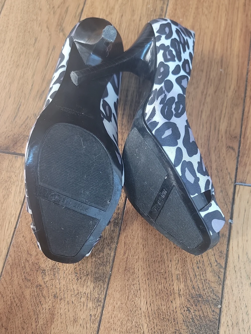 Nine West chic peep